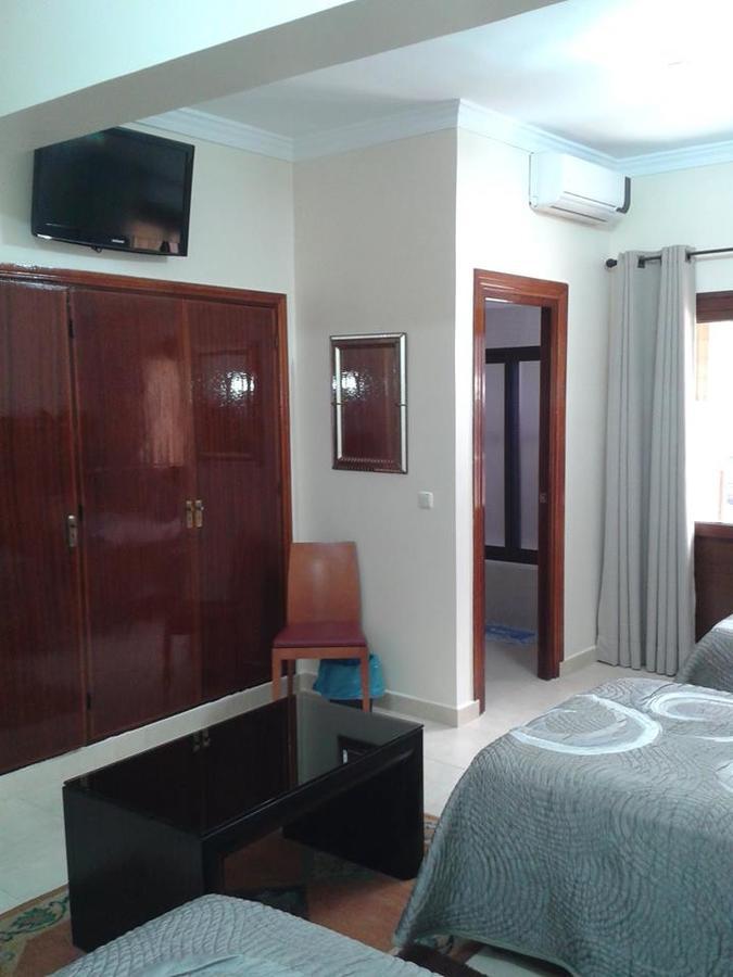 Hotel De La Mediterranee Надор Екстериор снимка